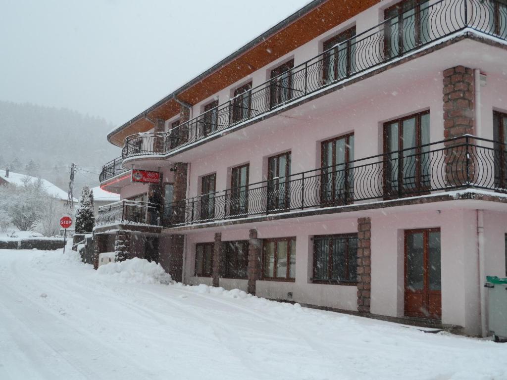 Les Jolis Coeurs Otel Thiéfosse Dış mekan fotoğraf